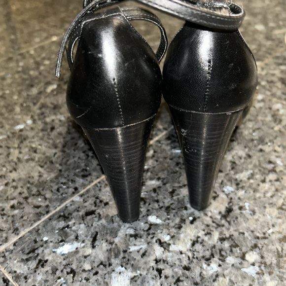 Kate Spade black leather peep toe heeled sandals - Picture 4 of 7